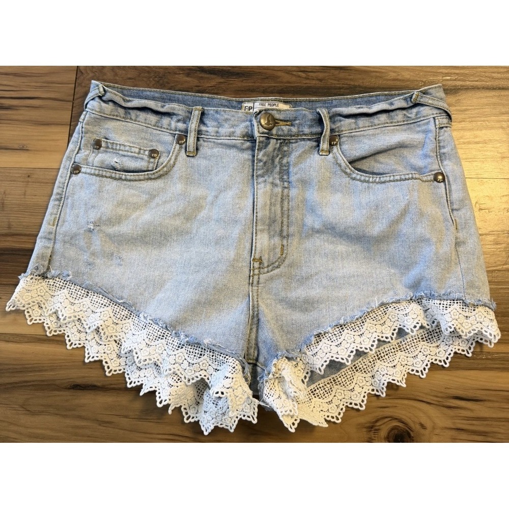 Free People Lace Trim Denim Shorts W28 Distressed Boho Festival Cutoff - Picture 2 of 14